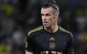 এমএলএসে অভিষেকে গরম নিয়ে বিড়ম্বনায় বেল