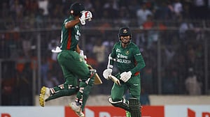 ইংল্যান্ডের বিপক্ষে প্রথম সিরিজ জয়ের হাসি