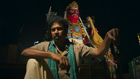 Samuthirakani's Yaavarum Vallavare trailer out