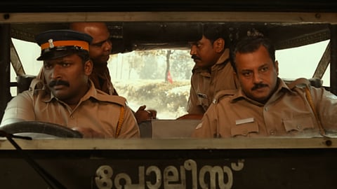 ‘Thumbi’ song from Anchakkallakokkan out