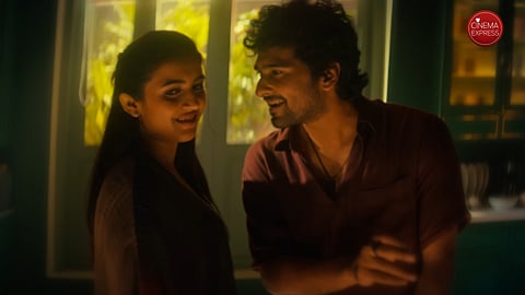 'Kaadhal Sadugudu' remix song from Madraskaaran out