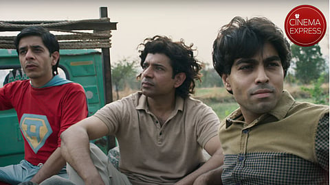 Written by Javed Akhtar, it is composed by Sachin-Jigar who have sung it along with Divya Kumar and Sayee Gangan 