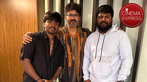 Vijay praises the team of Phoenix