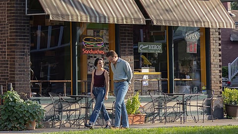Cinema Without Borders: A still from Carousel