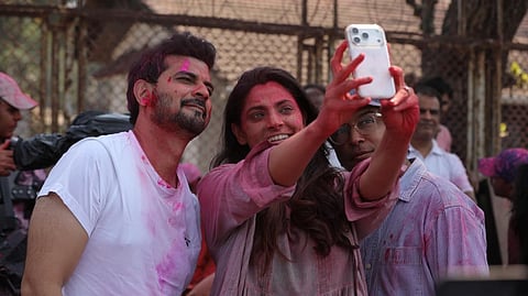 Saiyami Kher wraps shoot for her next film; pens a heartwarming note for cast & crew