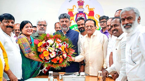 Jayamala meets K'taka CM DK Shivakumar; KFCC delegation seeks new film policy and faster film city push