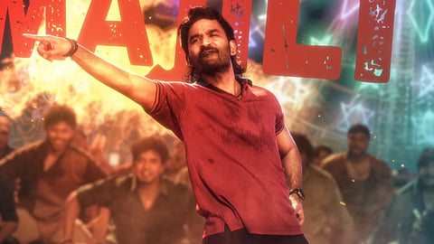 Selvaraghavan praises Dhanush in Om first song: 'What a mass...'