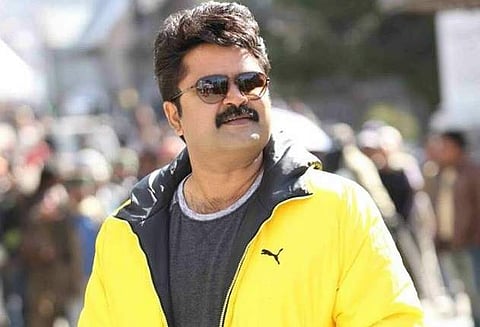 Anoop Menon to pen Ente Mezhuthiri Athazhangal