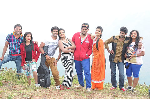 Santhoshathil Kalavaram review: A sad, chaotic mess