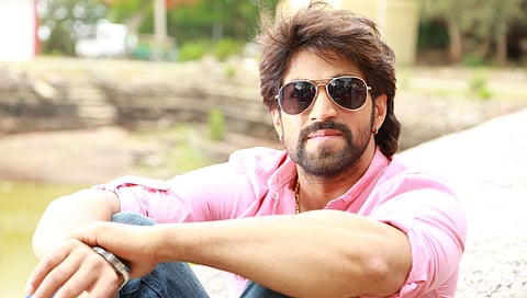 Yash shoots for Kirataka sequel in the midst of greenery and fans