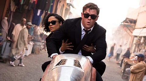 Chris Hemsworth: We might team up with Will Smith and Tommy Lee Jones for a new Men In Black film 