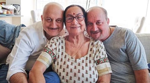 Anupam Kher's mother Dulari, brother Raju Kher test COVID-19 positive