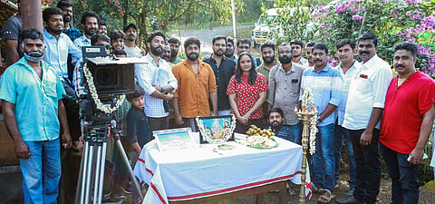 Dhyan Sreenivasan's Prakashan Parakkatte begins filming