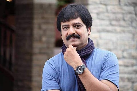 ChInna kalaivaanar left us with tons of his comedy to relish. His legacy is here to stay. We present you a compilation of his memorable dialogues. Read on..