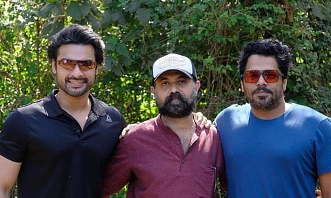 Tovino, Unni R and Aashiq Abu from the sets of Naradhan