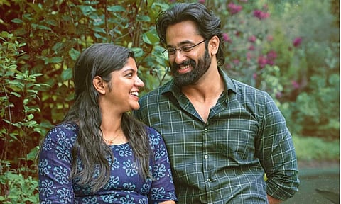 Mindiyum Paranjum censored U 