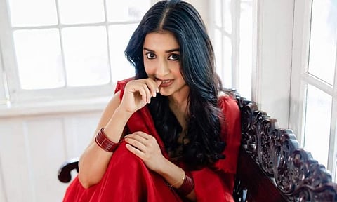 Meera Jasmine returns to Telugu with Vimanam