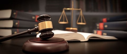 court, judge 