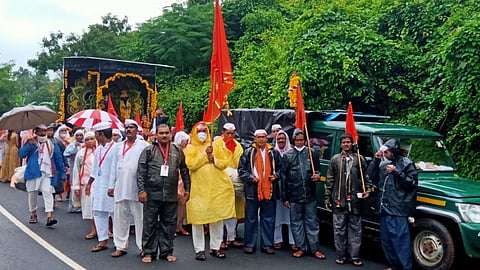 Warakari while walking on the road, at Goa. on Monday, 19 July 2021. 