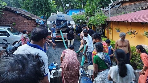 NGOs give helping hand to those suffered damage during Goa floods
