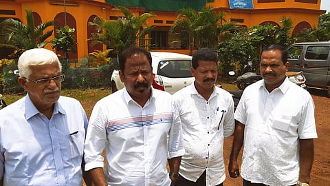 MGP Leader Pravin Arlekar with the office bearers of Pernem MGP. (Goa Politics)