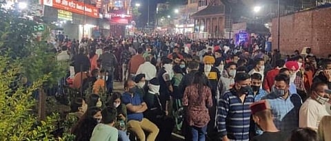 Manali Crowd 