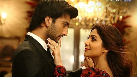 Shilpa Shetty and Mizaan Jaffrey in churake dil mera song 
