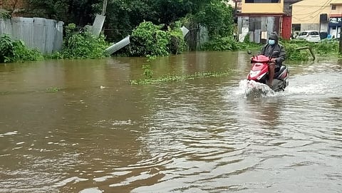 Goa Monsoon:...गोमंतकीयांच्या काळजात पुन्‍हा धस्‍स! झाडे पडली, मांडव कोसळला, घरांमध्ये पाणी 