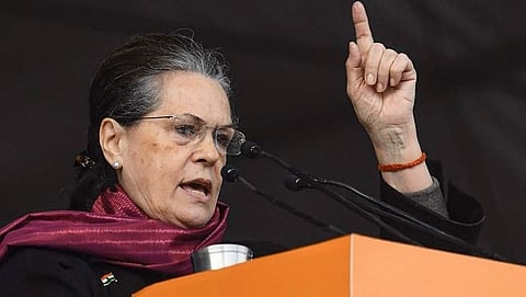 Sonia Gandhi requests all oppositions to come together against BJP