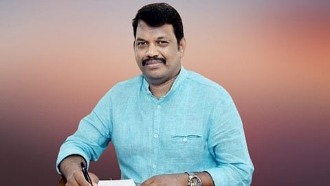 पर्यावरण मंत्री मायकल लोबो