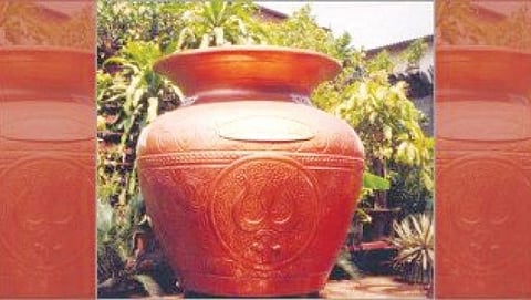 निर्माल्य कलश