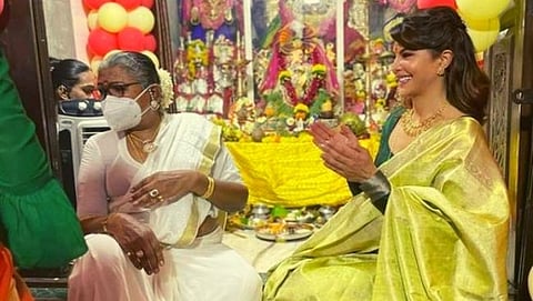 Jacqueline Fernandez visited Ganpati of Kinnar Trust