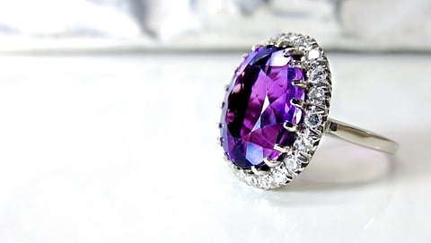 Wear these birthstone as per your zodiac sign