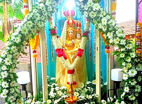 वेलांकनी सायबिणीची मूर्ती (Goa)