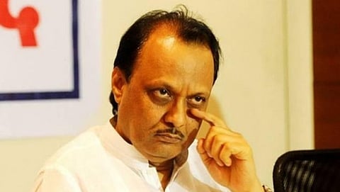 अजित पवार  
