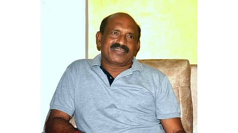 बारदेस सुकुर पंचायत पंचायतीचे माजी सरपंच तथा उत्तर गोवा भाजप अध्यक्ष महानंद गजानन अस्नोडकर 