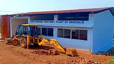 झुआरीनगर येथे खाजगी मालमत्तेत बांधण्यात आलेला बेकायदा मटेरियल रिकव्हरी फॅसिलिटीज (एमआरएफ) प्रकल्प