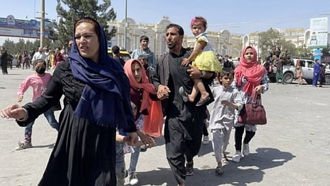 Economy crisis in Afghanistan afghan people not able to survive 
