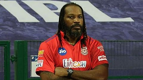 किंग्स 11 पंजाबमधील स्फोटक फलंदाज ख्रिस गेलने (Chris Gayle) IPL स्पर्धेच्या उर्वरित सामन्यांमधून माघार घेण्याचा निर्णय घेतला आहे. 