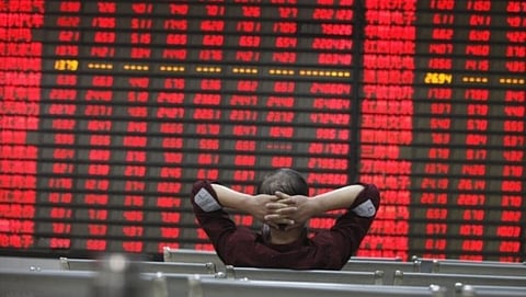 Share Market: Sensex down by 700 points investors loss 4.82 lakh crore rupees  