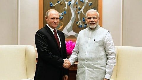 रशियाचे अध्यक्ष व्लादिमीर पुतिन (Russian President Vladimir Putin) पुढील महिन्यात वार्षिक शिखर परिषदेत सहभागी होण्यासाठी भारत (India) दौऱ्यावर