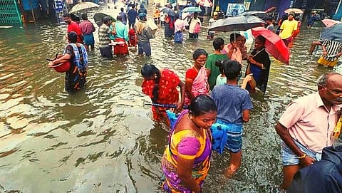 Heavy rain continues to wreak havoc in Tamil Nadu 