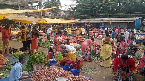 डिचोली बाजारात पैशांच्या व्यवहारातून दोन भावांमध्ये हाणामारी