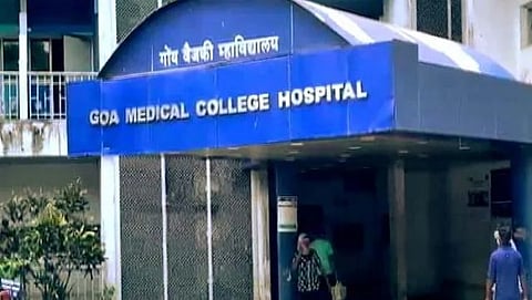 गोवा वैद्यकीय महाविद्यालयात (Goa Medical College) जीनोम सिक्वेन्सिंग (Genome sequencing) प्रयोगशाळेच्या सुविधा उभारण्यासाठी आवश्यक असणाऱ्या परवानग्या मिळण्यात अडचणी येऊ शकतात. 