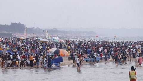 Tourists on the sea shore in Goa&nbsp;