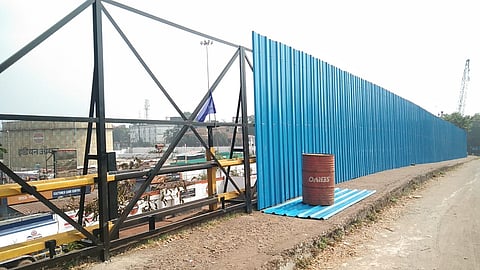 Illegal construction on the flyover&nbsp;