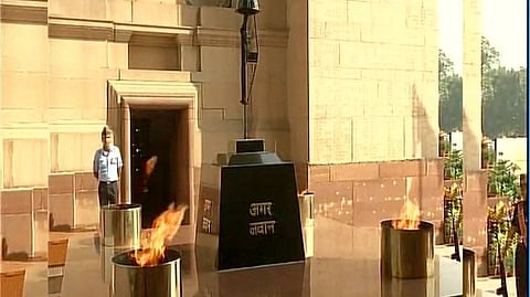 Amar Jawan Jyoti flame at India Gate 