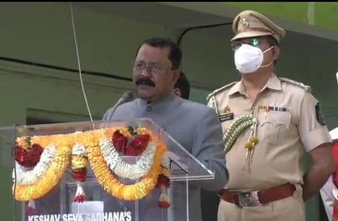 Governor Sreedharan Pillai visited a special school in Bicholim