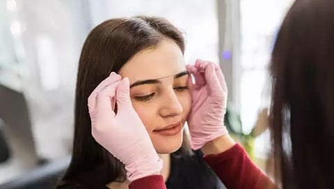  eyebrow threading pain