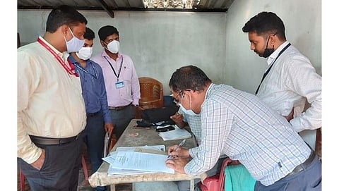 weighing department Officers Raid